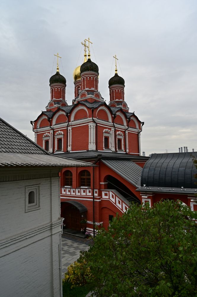 Гуляя по Москве