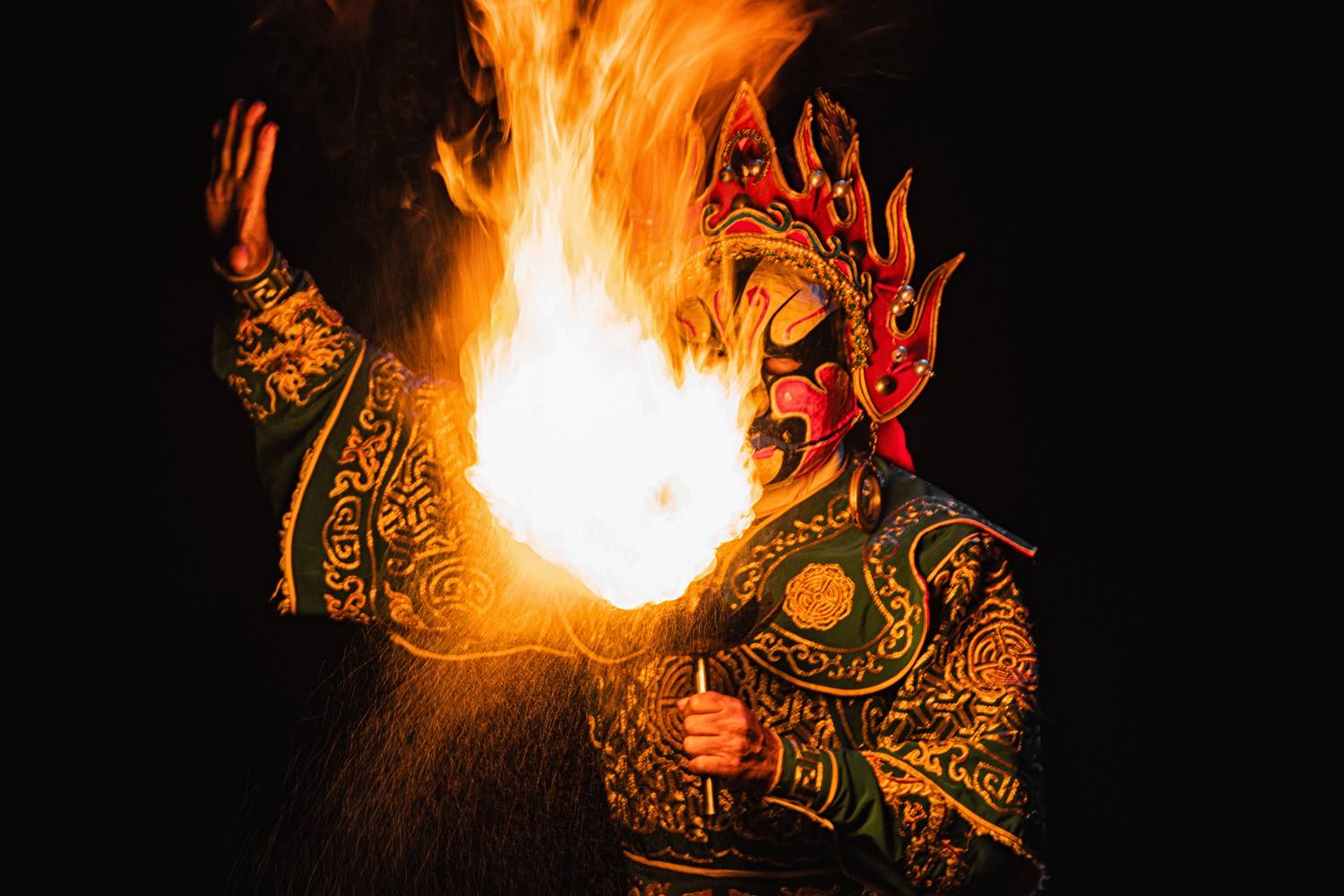 Sichuan Opera Blows Out Fire Sichuan Opera Blows Out Fire