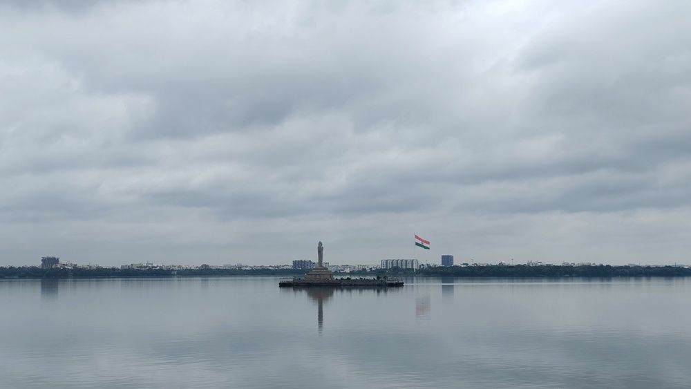 Tank bund