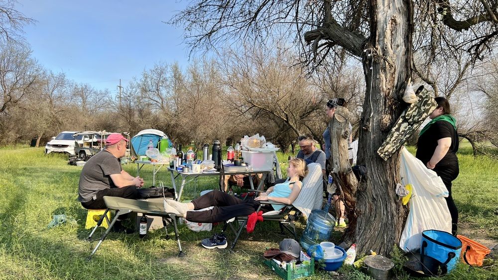 На природе.