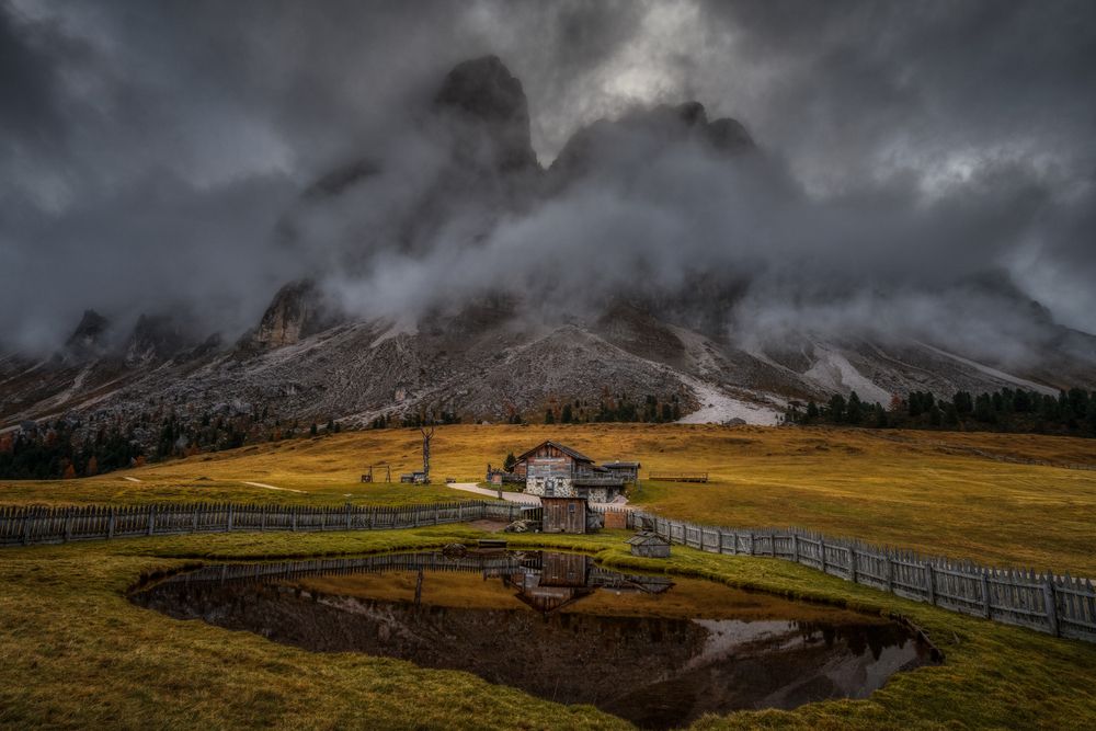 Photograph by Alain Veldin
