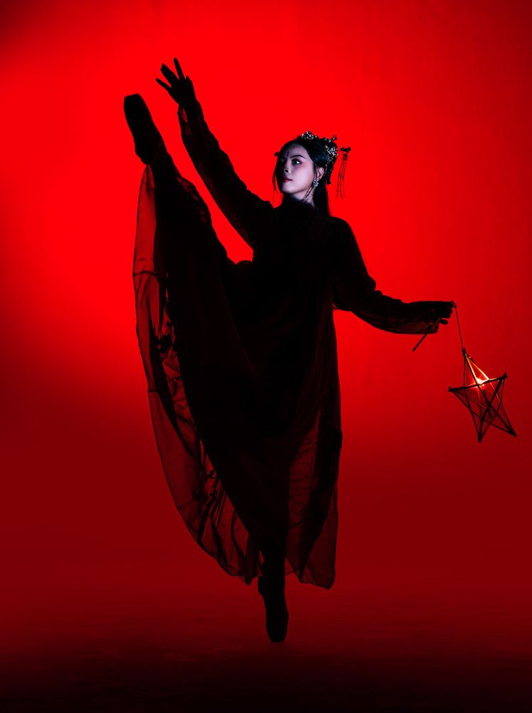 Photograph by Tuấn Nguyễn Tấn