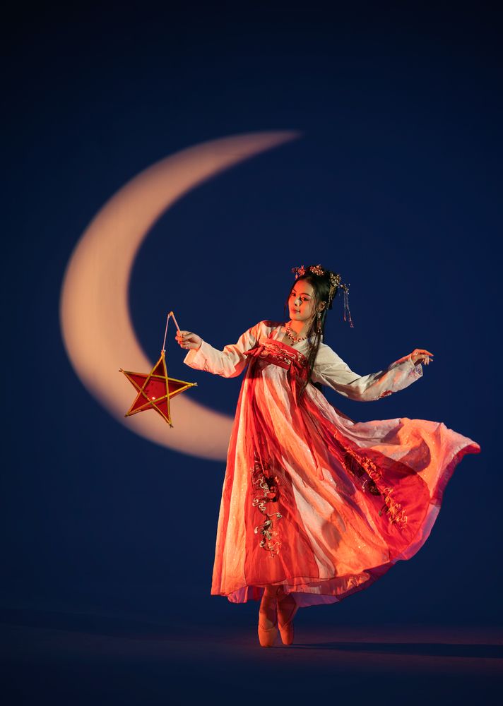 Photograph by Tuấn Nguyễn Tấn