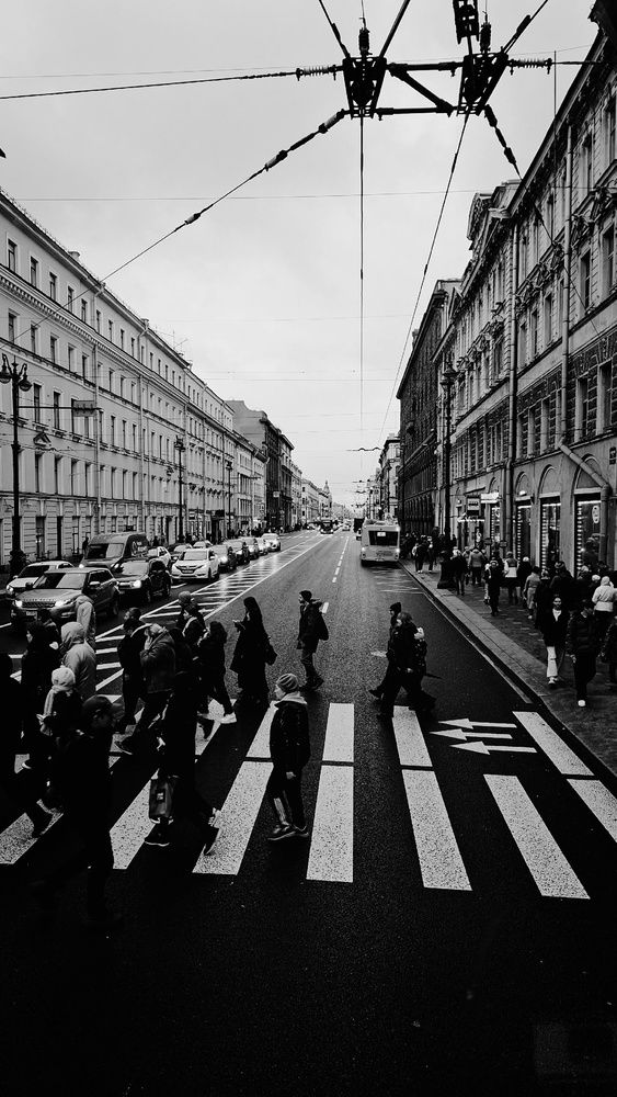 Город