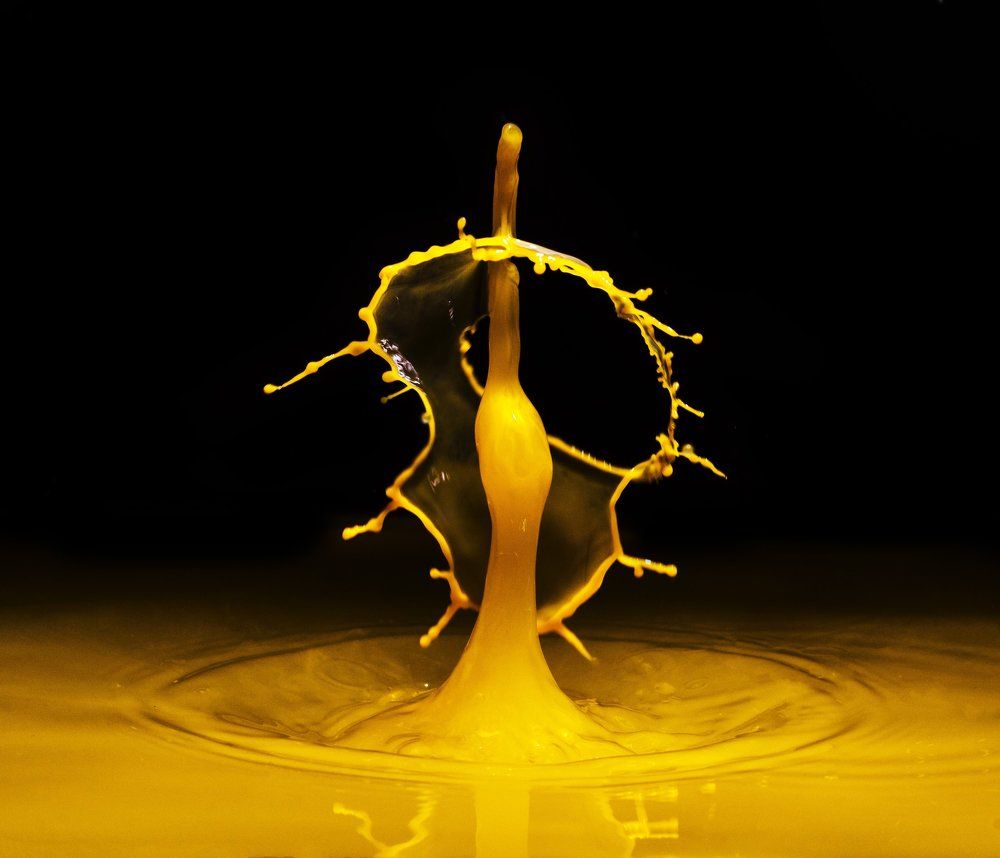 Желтая танцовщица