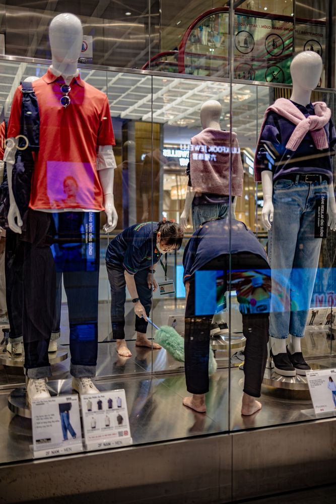 Photograph by Tran Thanh Dat ??