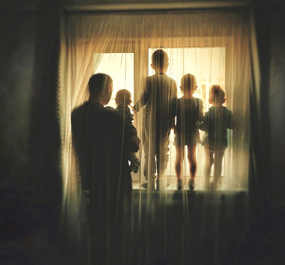 За окном бульдозер