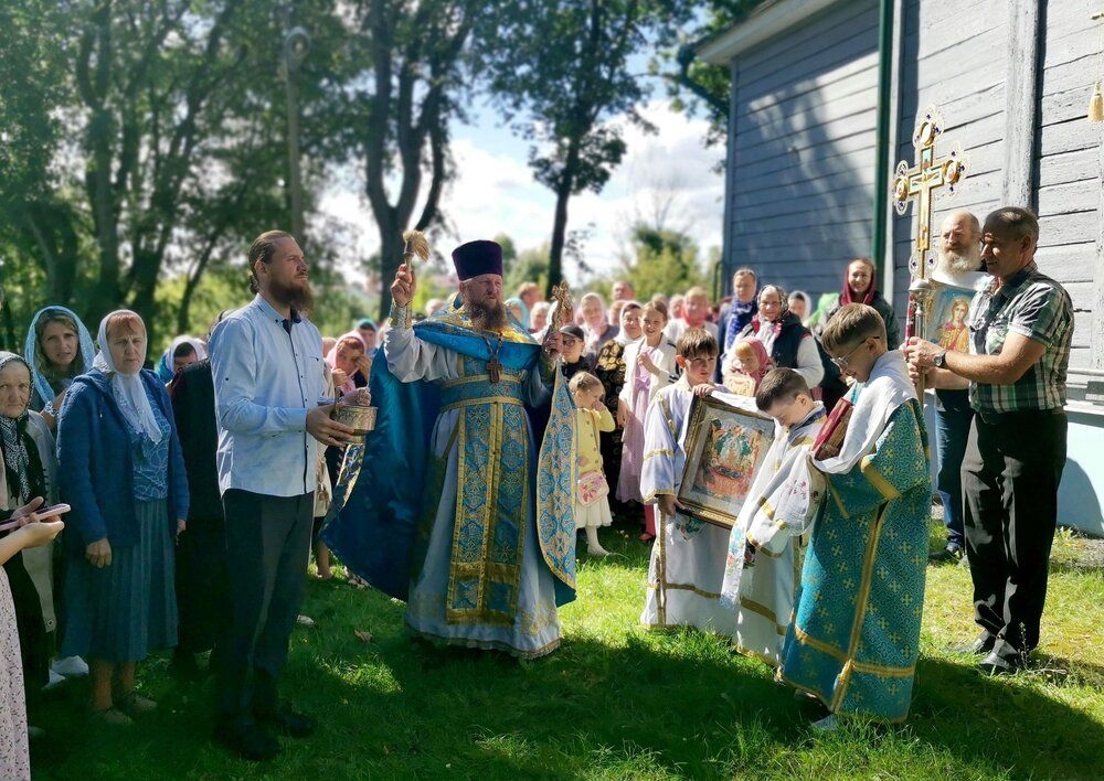 Фотография автора Дмитрий Лазаренко