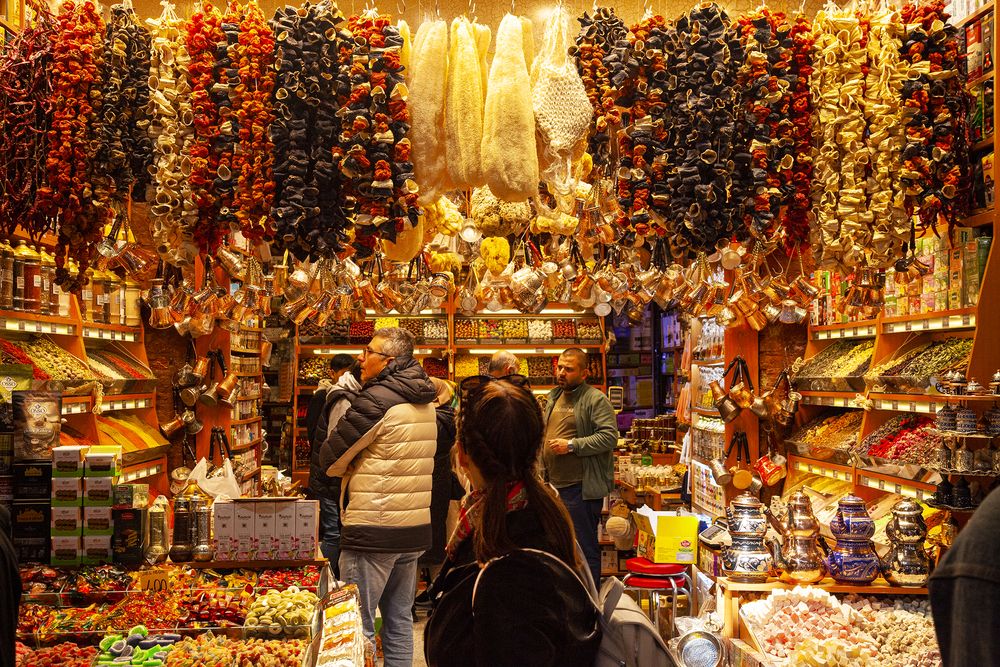Dried fruit shop