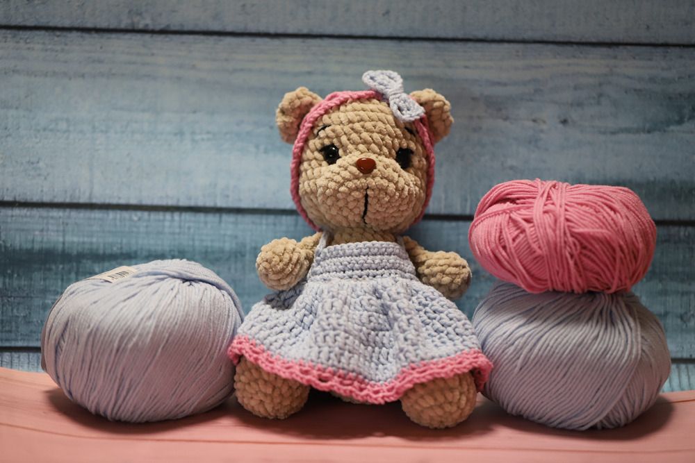 Мишка амигуруми.