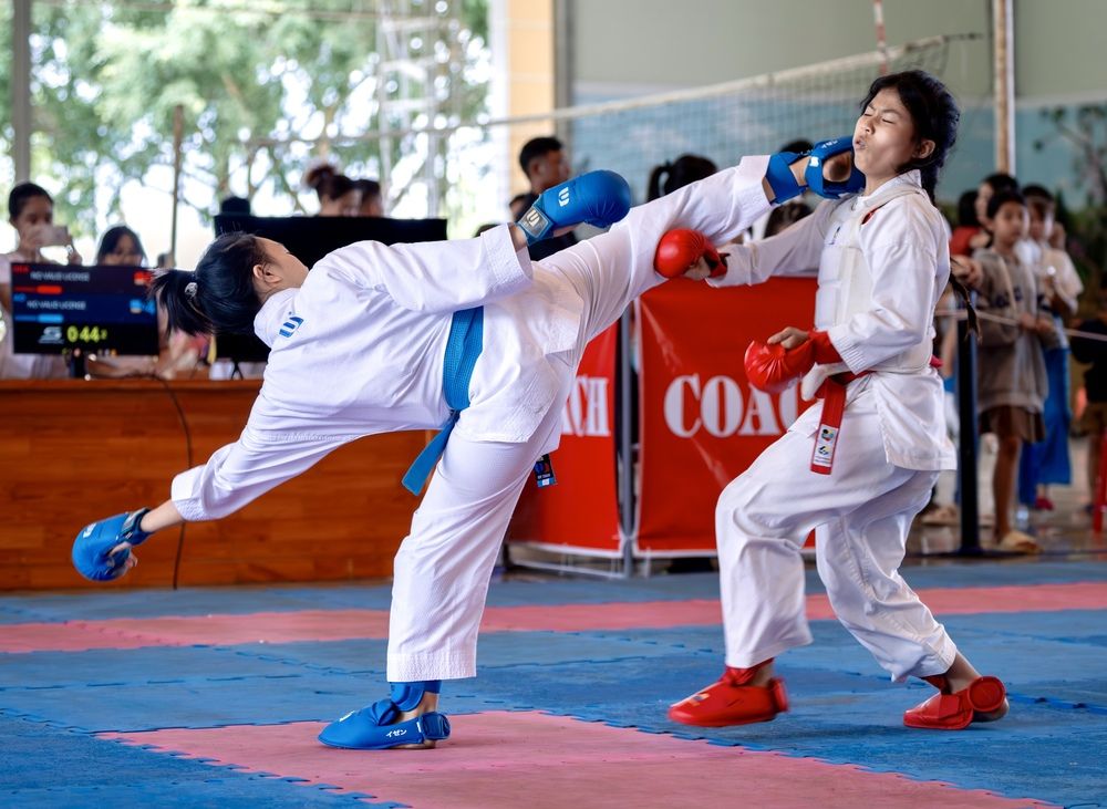 Photograph by Quân Bàng