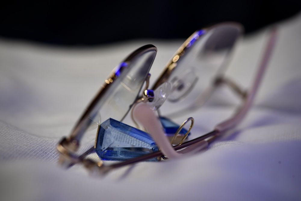 Взгляд сквозь стекло