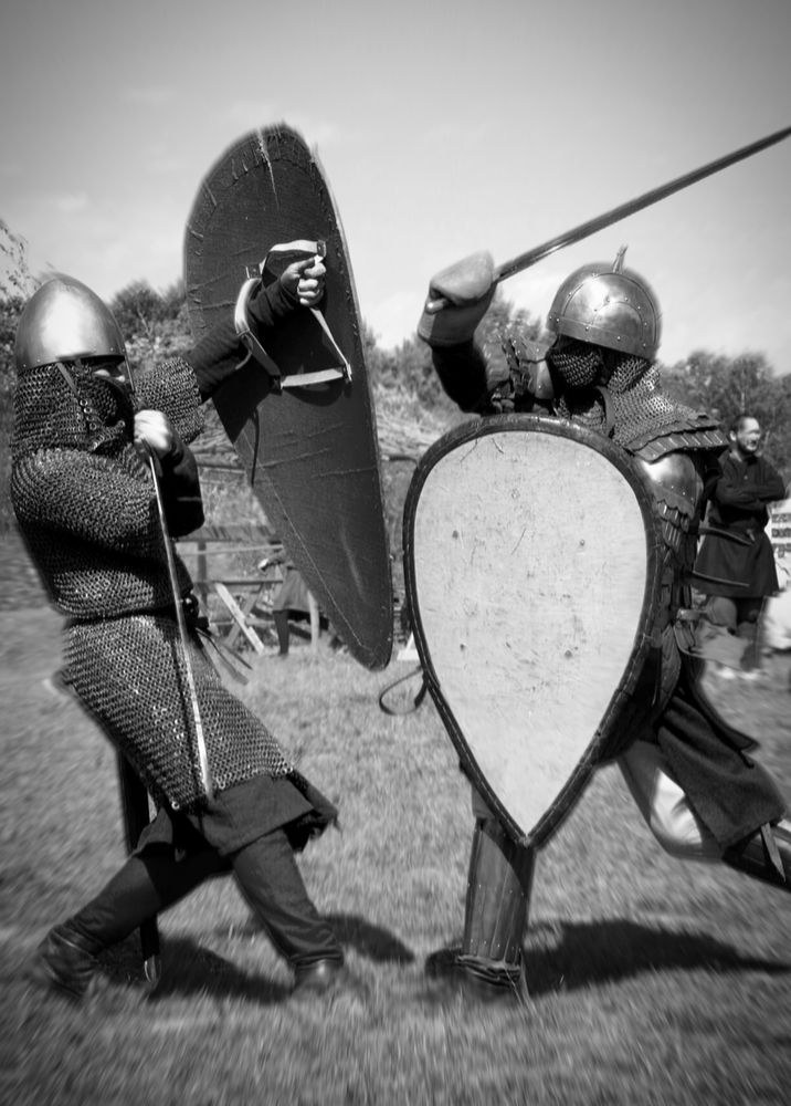 Схватка на поле брани.