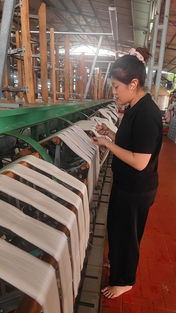 Фабрика шелка.