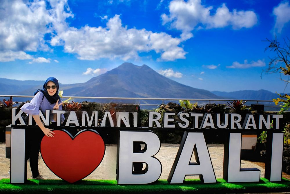 Photograph by Edi Hidayat