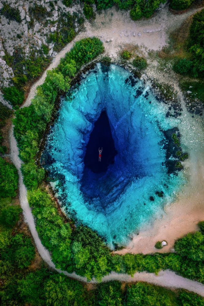 Photograph by Robert Fülöp