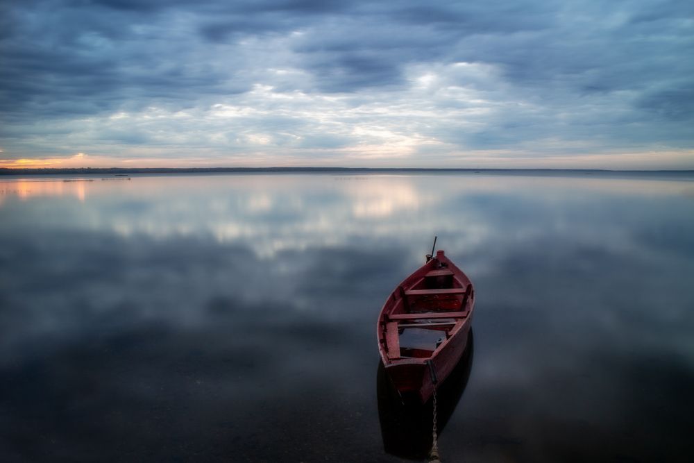 Между небом и водой