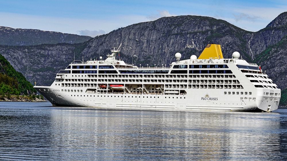 Круизный лайнер