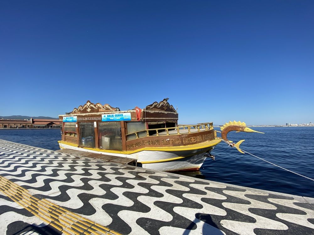 Сказочный кораблик