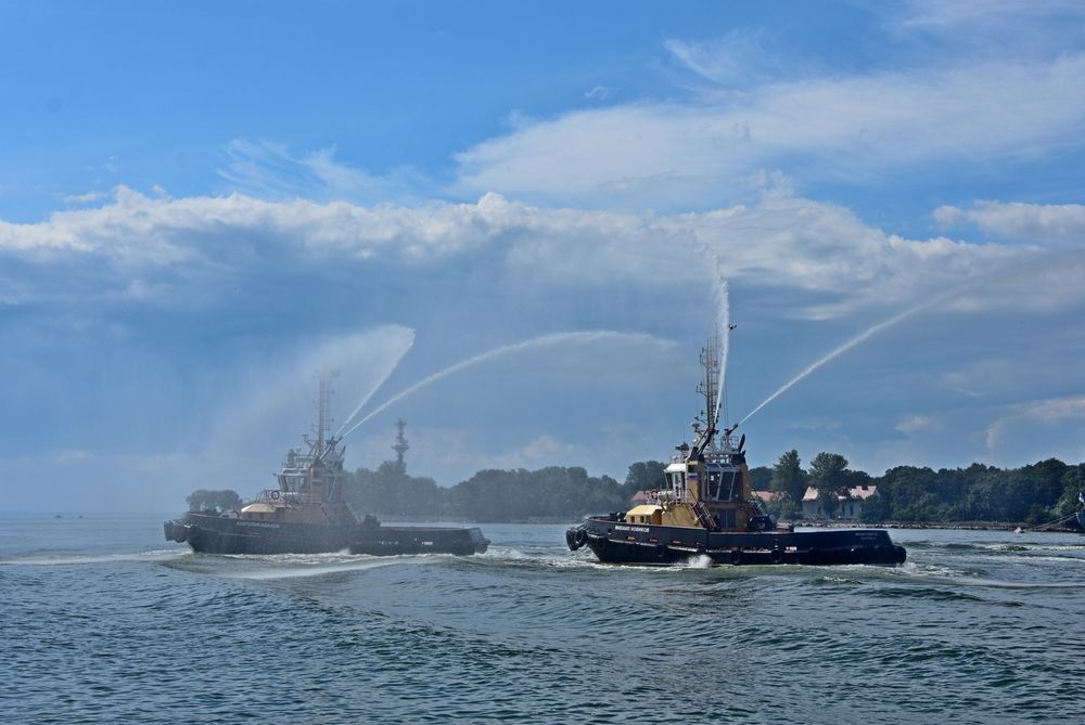 Баржи умеют танцевать