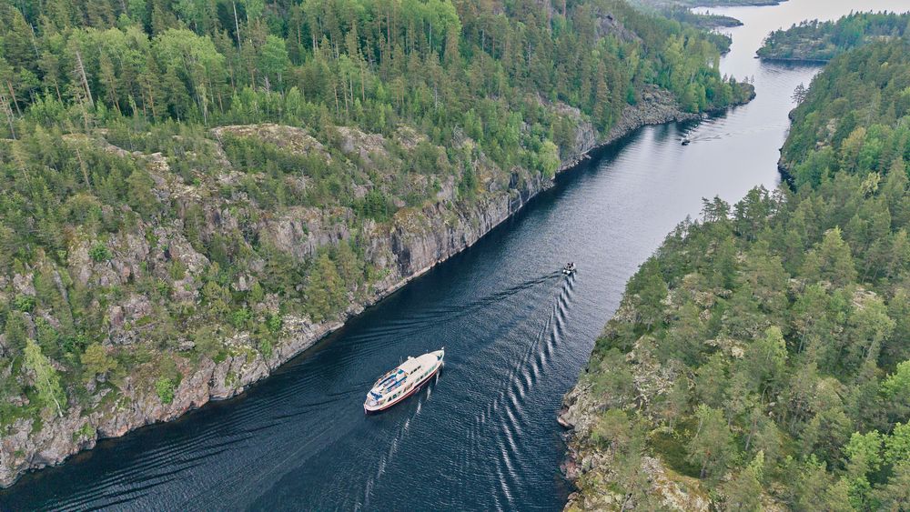 Photograph by Duc de Salier