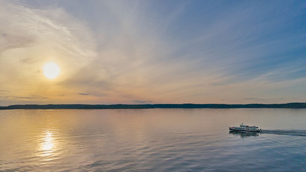 Photograph by Duc de Salier