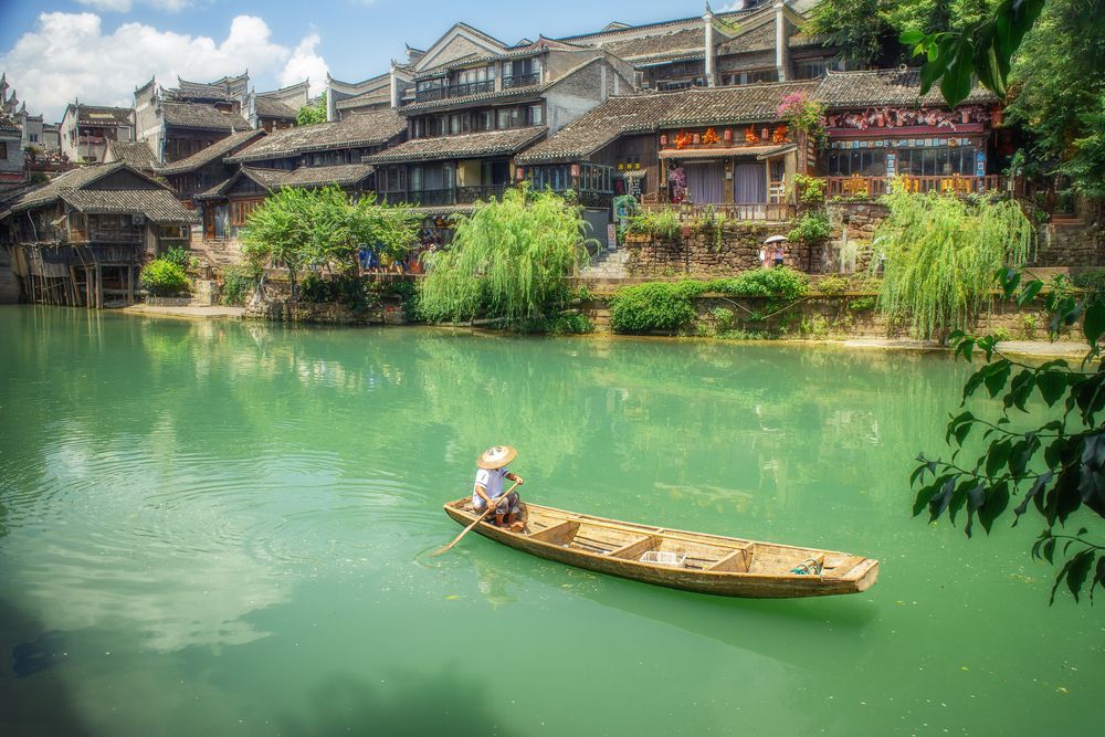 Лодочник Ли