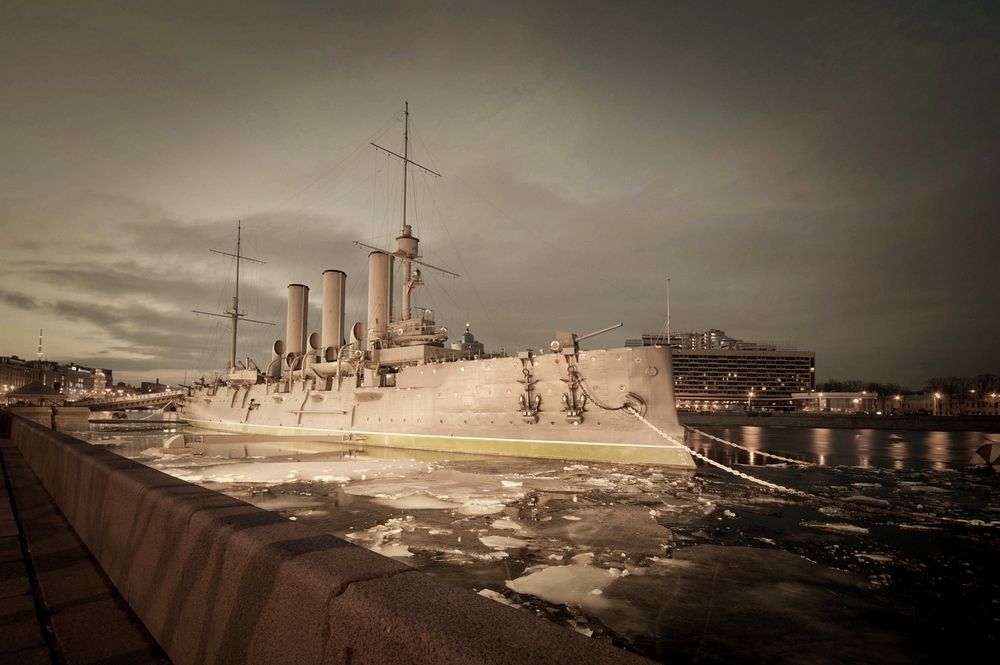 Photograph by Alexandre Dpari