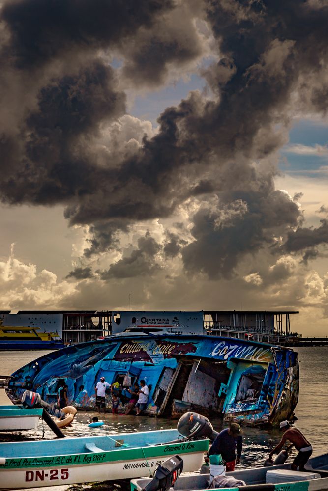 Photograph by OSCAR SAAVEDRA ROMERO