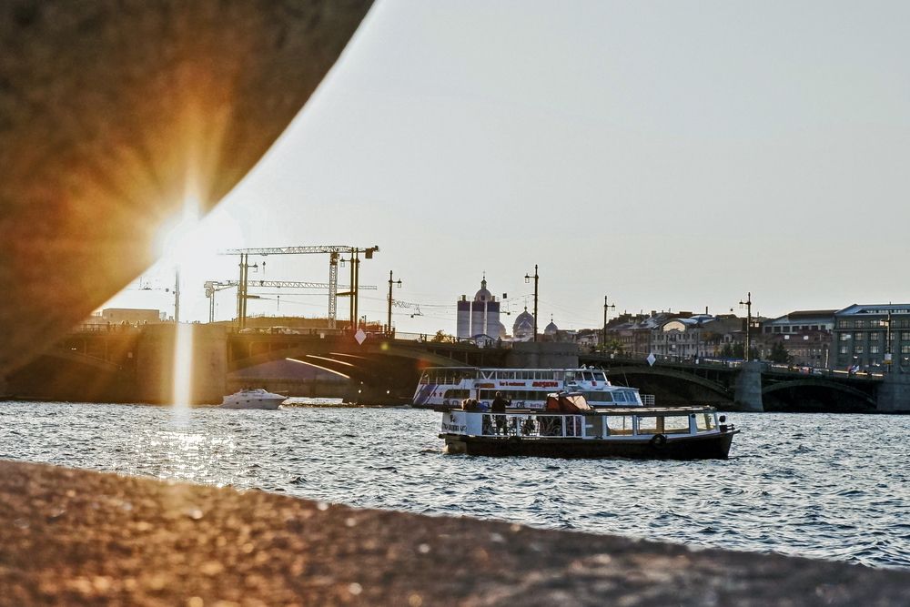 На стрелке Васильевского острова.