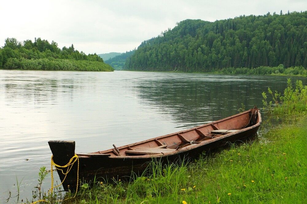 Мы на лодочке катались