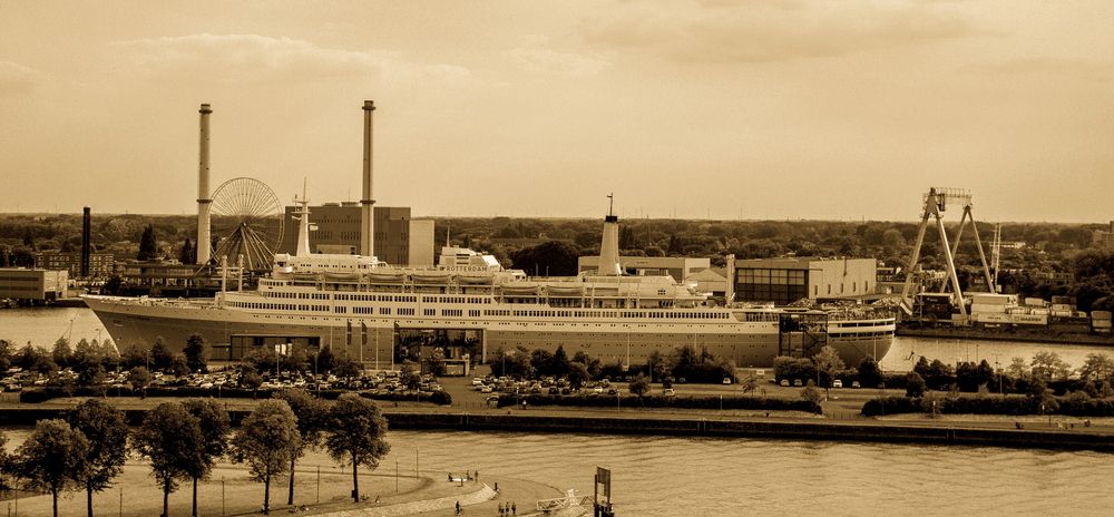 Photograph by Ernest Spiteri Gonzi