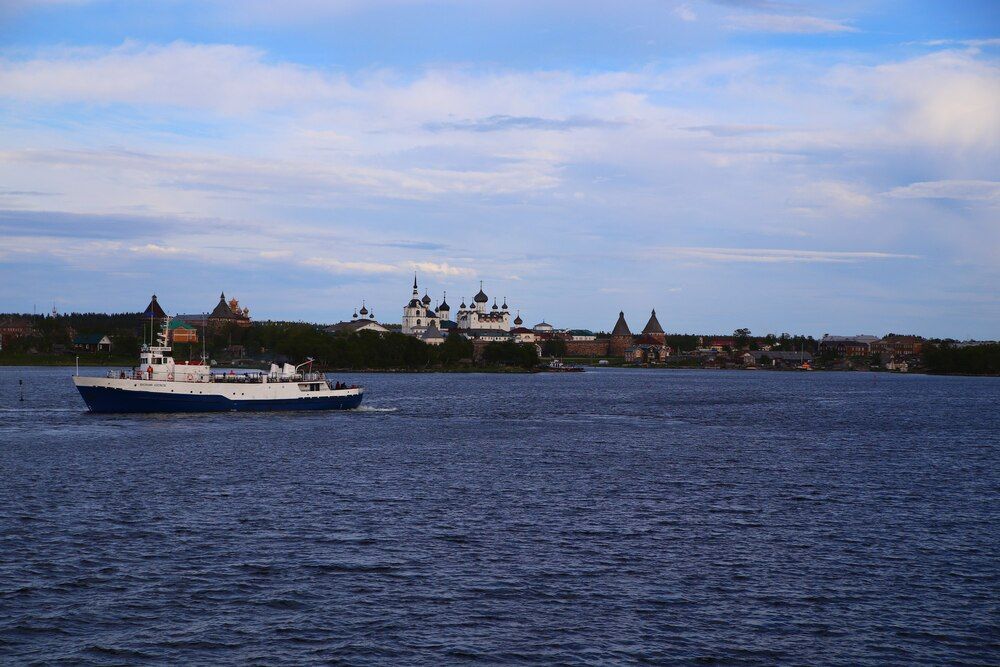 Фотография автора ОЛЬГА БУЛЫЧЕВА