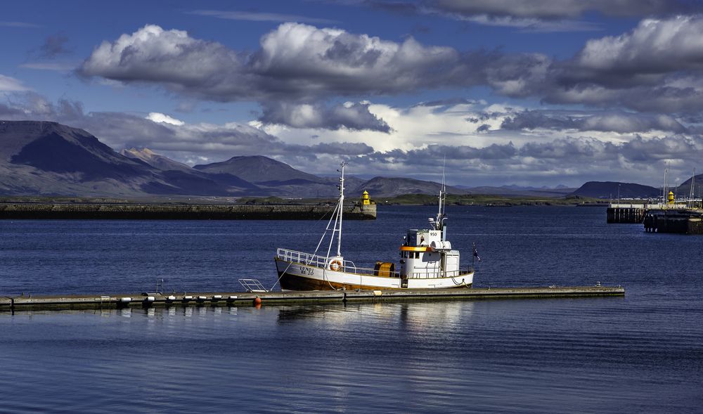 Photograph by Vladimir Ostapenko