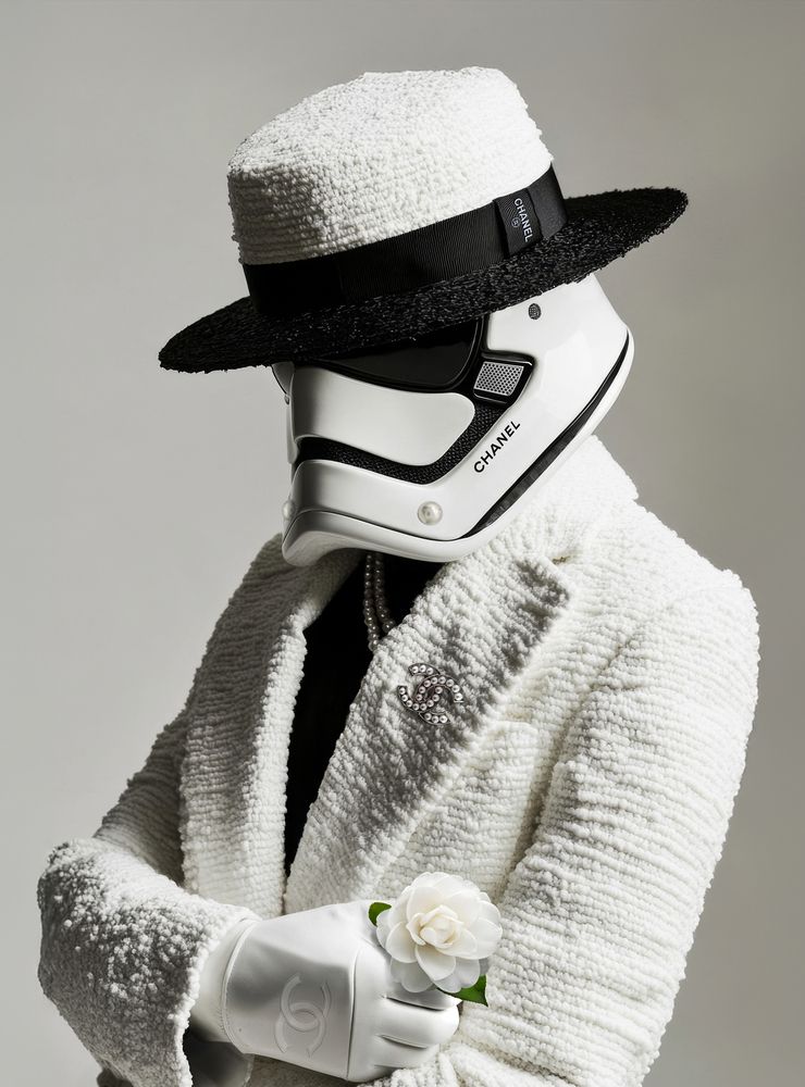 Fashiontrooper in Chanel