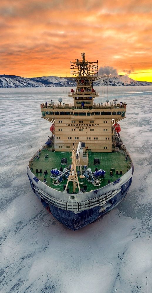 Ледокол Москва