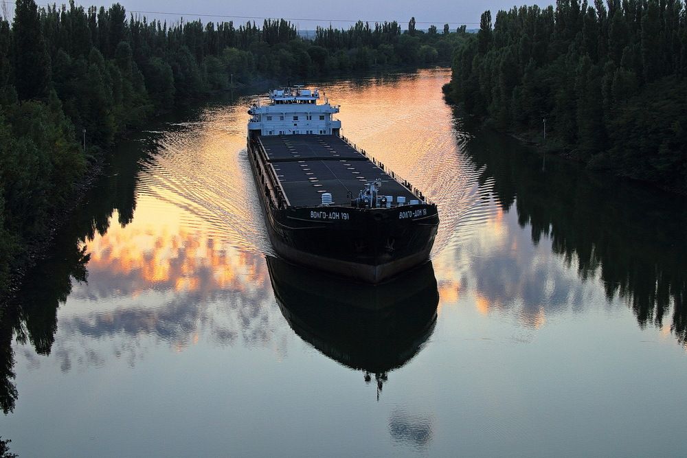 Фотография автора Александр Челмодеев