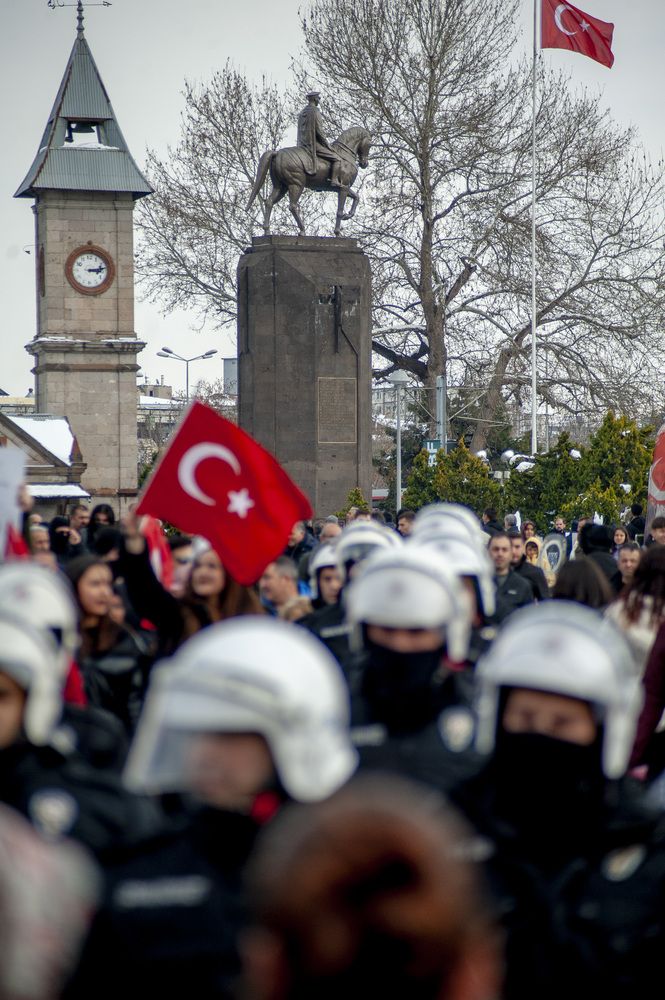 Photograph by DAMOUN POURNEMATI