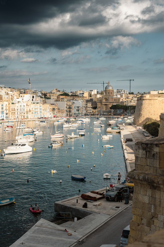 Photograph by Oksana Yermoshenko