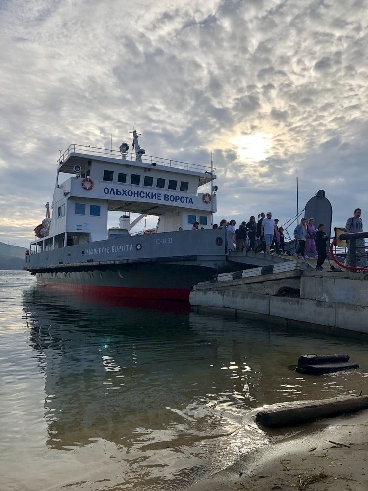 Ольхонский паром.
