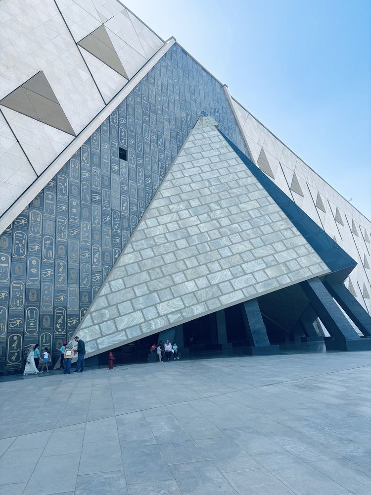 Фотография автора Taher Elmaghraby