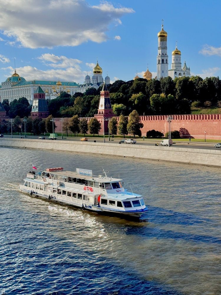 Фотография автора Евгения Иванова