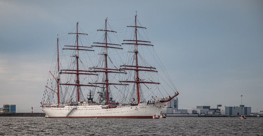 Барк \" Седов\"