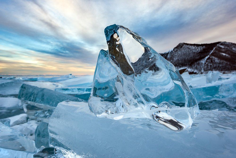 Лёд Байкала