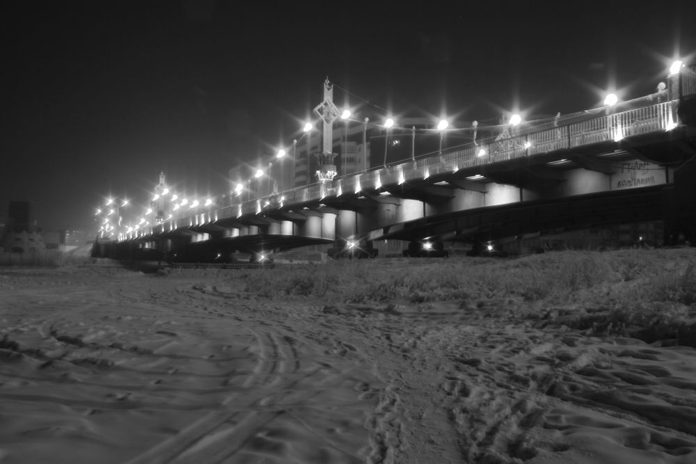Ночной мост.