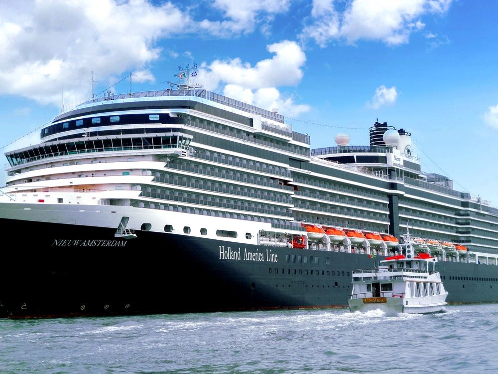 Фотография автора Андрей Павловский