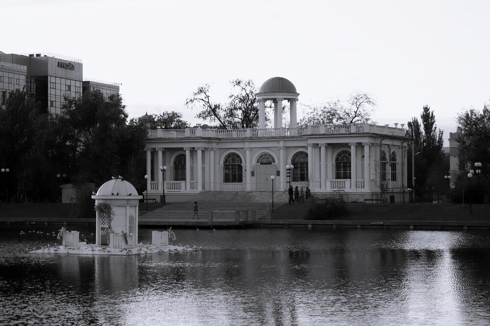 Лебединое озеро.