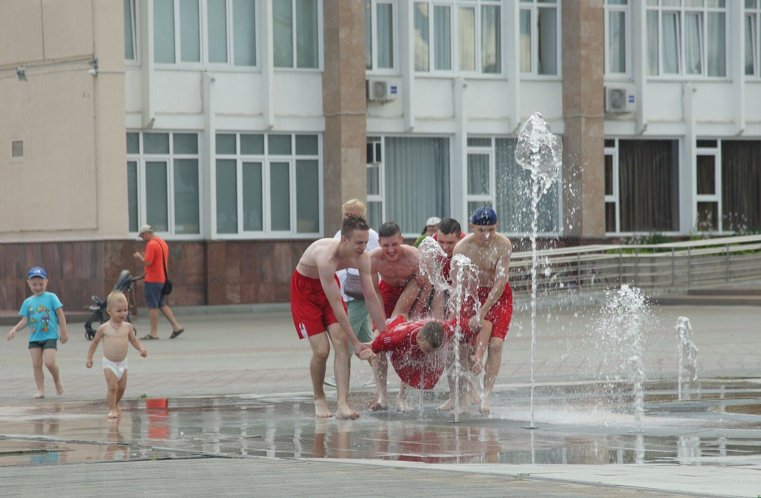 Photo #12909445
