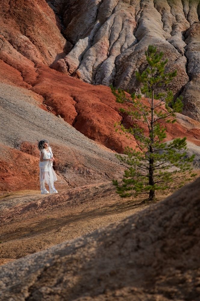 Photograph by Alexandre Dpari