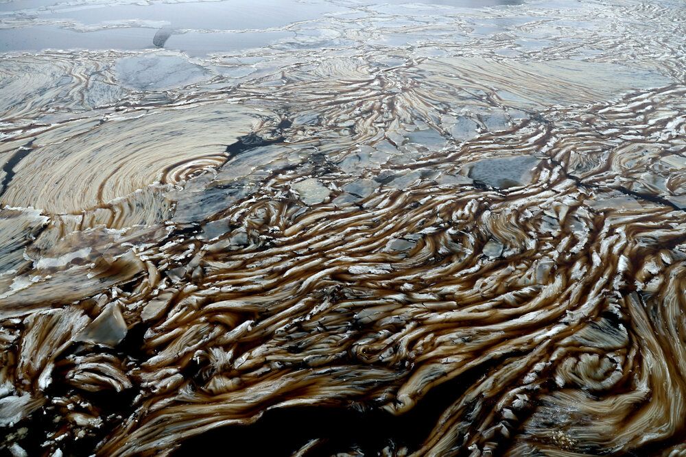 Снежура. Лед на реке